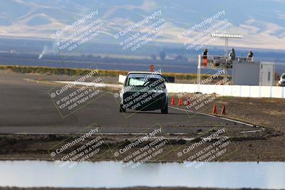 media/Nov-16-2025-CalClub SCCA (Sun) [[2975c16dfc]]/Group 6/Turn 1/